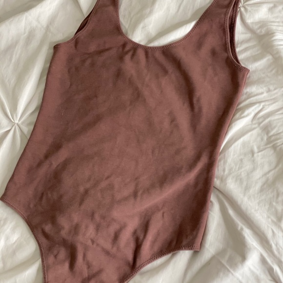 *SOLD* Aritzia Wilfred Free Bodysuit - Picture 7 of 10